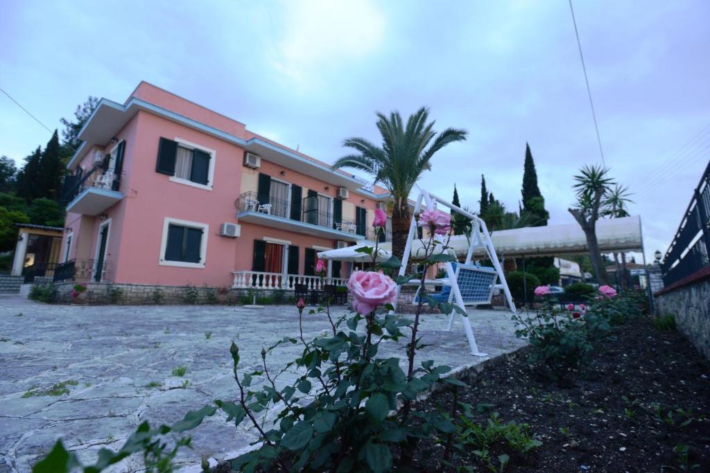 Argo Hotel Perama  Exterior foto
